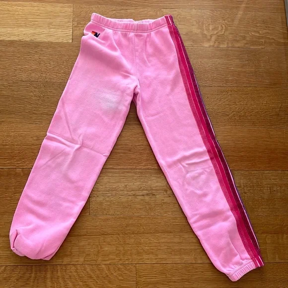 A little bit stained - Picture 1 of 2